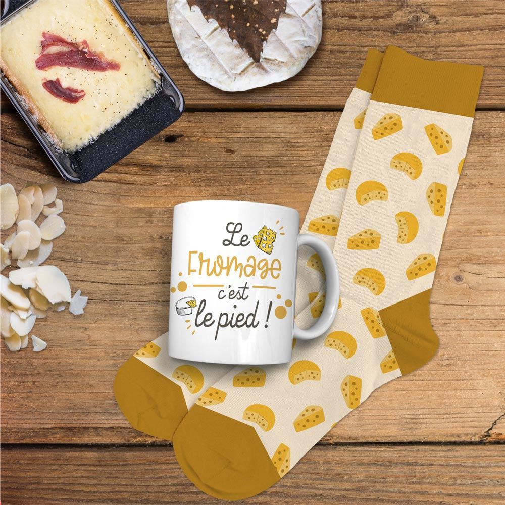 Coffret Mug/Chaussettes "Le fromage c'est le pied"